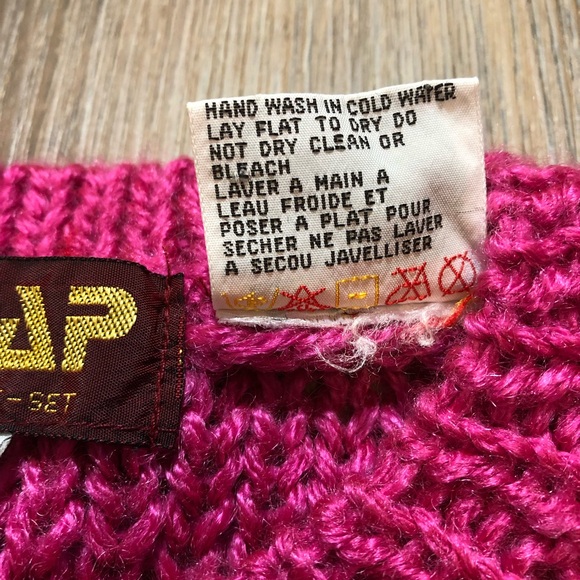 Vintage 80’s Chunky Cable Knit Sweater Vest - Picture 10 of 17